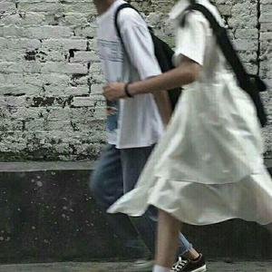 日本巨乳人妖射精视频
